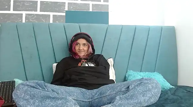 Alterego1   online show from March 1, 2025, 6:21 pm