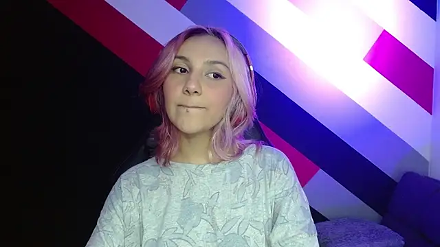 Alterego1   online show from March 16, 2025, 5:39 pm