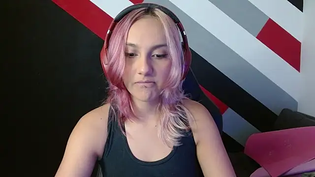 Alterego1   online show from March 18, 2025, 6:04 pm