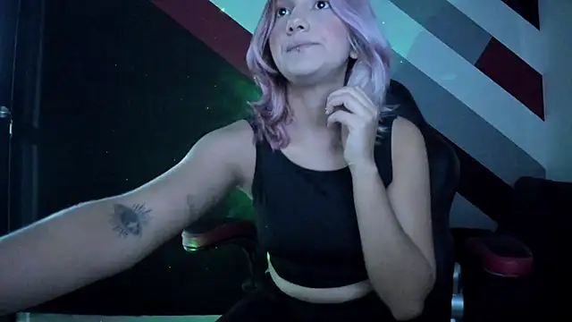 Alterego1   online show from September 21, 2025, 12:07 pm