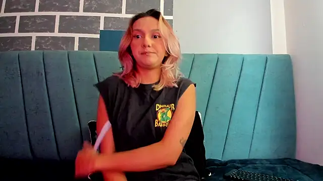 Alterego1   online show from September 29, 2025, 11:37 am