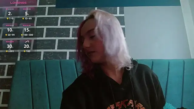 Alterego1   online show from November 25, 2025, 11:32 am