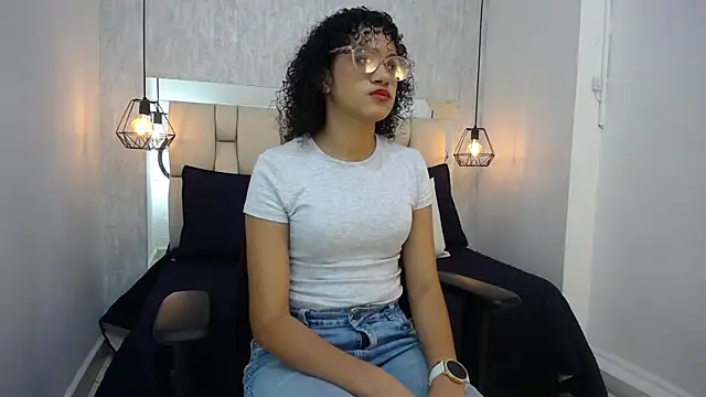 Snapshot of Alahia_Baiter chatting on December 4, 2024, 11:41 am Alahia Baiter online show from December 4, 2024, 11:41 am