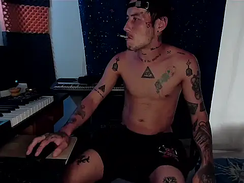 patrik tattoo  online show from March 4, 2025, 10:27 pm