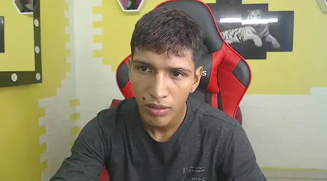 mau elixxx online show from December 19, 2024, 2:01 am