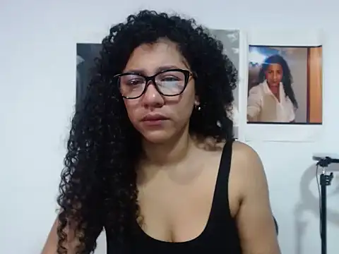 bellacrespalatina online show from October 16, 2025, 8:10 pm