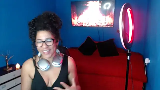 bellacrespalatina online show from November 7, 2025, 1:00 pm