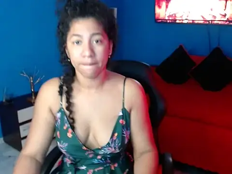 bellacrespalatina online show from November 8, 2025, 4:40 pm