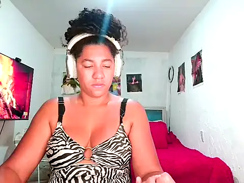 bellacrespalatina online show from April 15, 2026, 6:15 pm