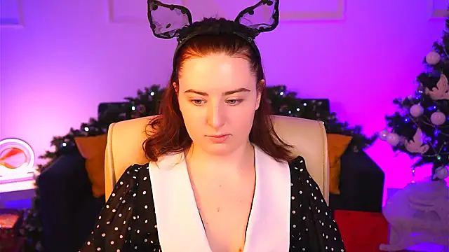 AnnTerry  online show from January 13, 2025, 5:01 am