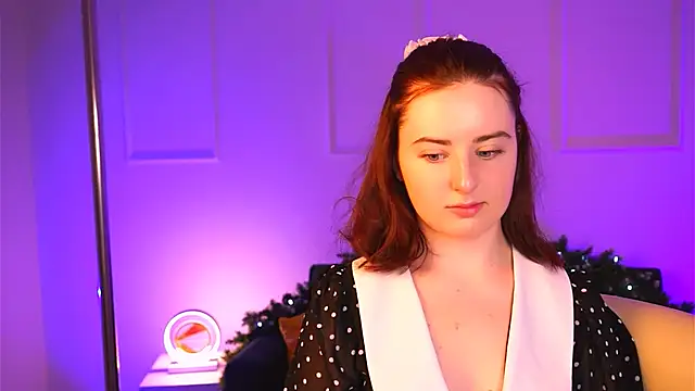 AnnTerry  online show from January 13, 2025, 11:52 am