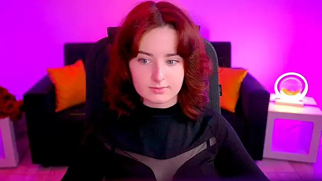 AnnTerry  online show from February 9, 2025, 6:16 pm