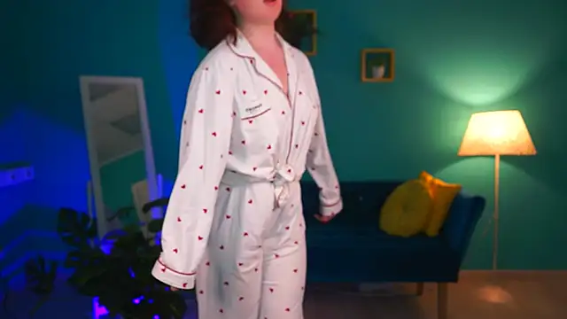 AnnTerry  online show from February 11, 2025, 2:35 pm