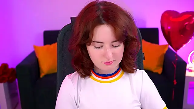 AnnTerry  online show from February 18, 2025, 2:27 pm