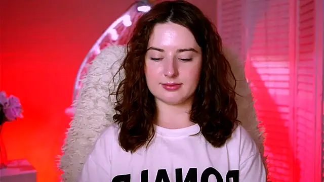 AnnTerry  online show from October 24, 2025, 12:12 pm