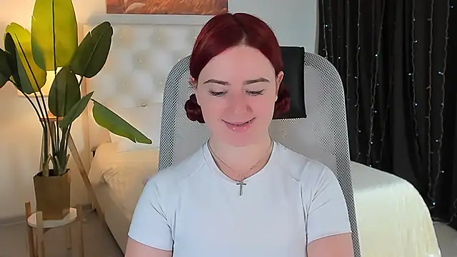 Snapshot of AnnTerry_ chatting on July 22, 2026, 7:00 am AnnTerry online show from July 22, 2026, 7:00 am