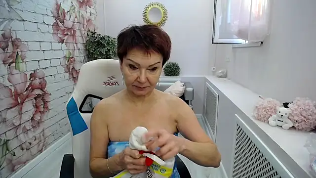 Cutie Asya online show from October 22, 2025, 4:24 am