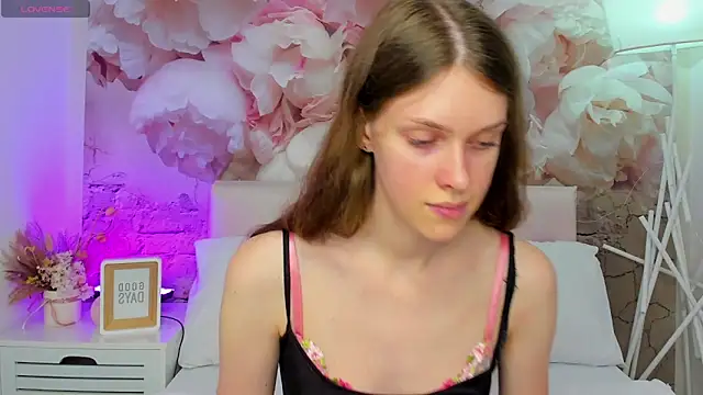 JaneBrowni online show from September 12, 2025, 12:16 pm