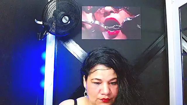 Snapshot of may_prg chatting on January 11, 2025, 1:22 pm may prg online show from January 11, 2025, 1:22 pm