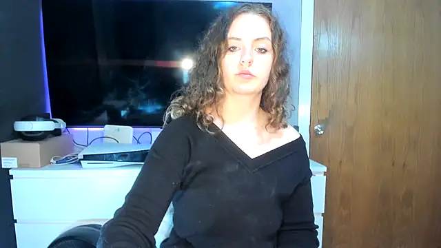 Snapshot of ENGLISHEMILY_69 chatting on December 12, 2024, 12:55 pm ENGLISHEMILY 69 online show from December 12, 2024, 12:55 pm
