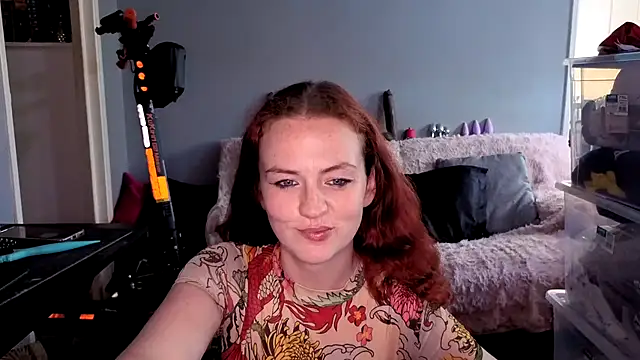 Snapshot of ENGLISHEMILY_69 chatting on October 9, 2025, 11:41 am ENGLISHEMILY 69 online show from October 9, 2025, 11:41 am