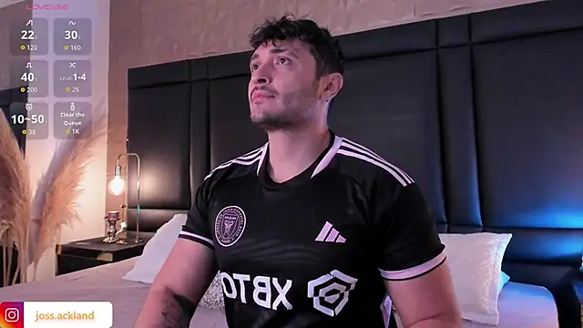 JossAckland online show from November 23, 2025, 7:24 pm