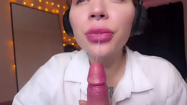 PaulaPratt online show from December 1, 2024, 4:29 pm