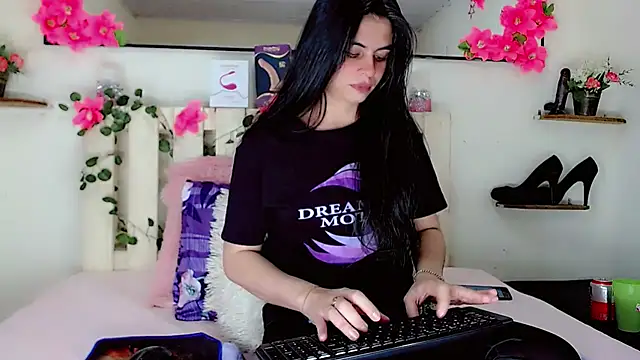 Madisson Ivanova online show from January 10, 2025, 8:40 am