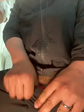 Snapshot of sakuto07 chatting on March 10, 2026, 9:14 am sakuto07 online show from March 10, 2026, 9:14 am