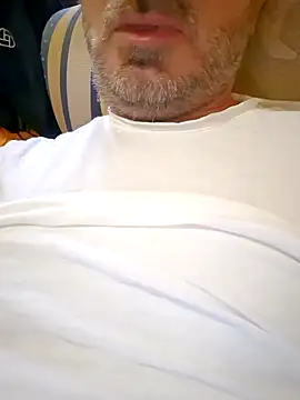 1talianBeutifulCock online show from February 10, 2025, 1:01 pm