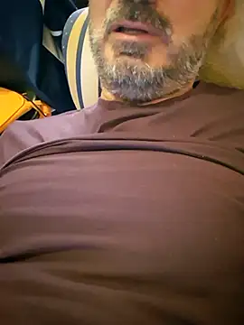 1talianBeutifulCock online show from October 1, 2025, 12:11 pm