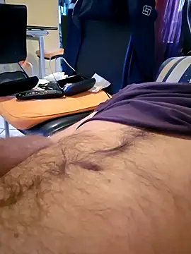 1talianBeutifulCock online show from February 18, 2026, 10:55 am