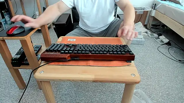 Snapshot of hachunemiku chatting on November 17, 2025, 10:15 pm hachunemiku online show from November 17, 2025, 10:15 pm