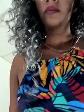 Snapshot of Amaliu_ chatting on February 15, 2025, 7:17 pm Amaliu online show from February 15, 2025, 7:17 pm