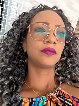 Snapshot of Amaliu_ chatting on February 19, 2025, 3:16 pm Amaliu online show from February 19, 2025, 3:16 pm