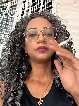 Snapshot of Amaliu_ chatting on February 25, 2025, 7:47 pm Amaliu online show from February 25, 2025, 7:47 pm