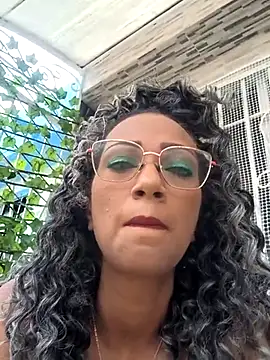 Snapshot of Amaliu_ chatting on March 2, 2025, 2:21 pm Amaliu online show from March 2, 2025, 2:21 pm