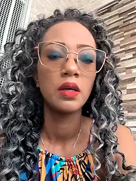 Snapshot of Amaliu_ chatting on March 17, 2025, 3:18 pm Amaliu online show from March 17, 2025, 3:18 pm