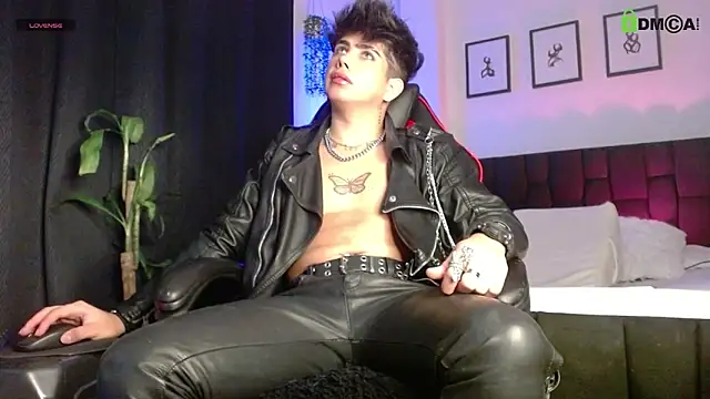 LyleBennett  online show from March 18, 2026, 1:58 pm