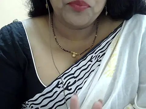 Riya riyaa online show from October 7, 2025, 9:17 am