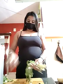 Sexy Baby-Doll online show from December 3, 2025, 8:23 am