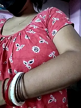 BERRY 00 online show from April 10, 2026, 9:58 am