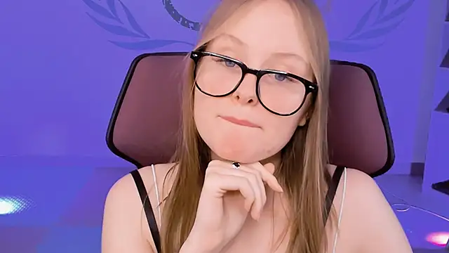 VivienLeeigh online show from January 12, 2025, 3:14 pm