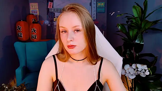 VivienLeeigh online show from February 2, 2026, 9:41 am