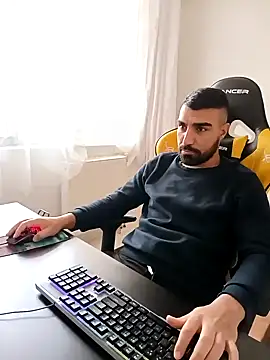 SertSikici022 online show from December 4, 2024, 8:12 am