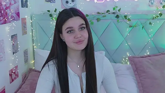 RihannaRose online show from January 25, 2025, 10:50 pm