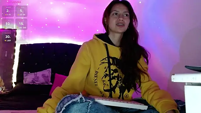 holy juli online show from January 20, 2025, 6:53 am