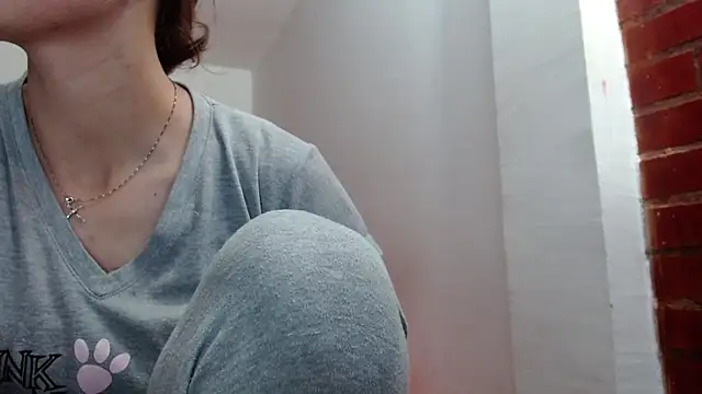 holy juli online show from March 10, 2026, 4:06 am