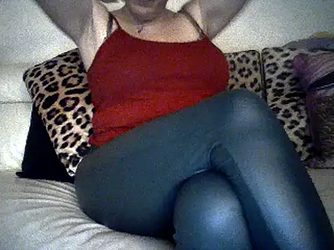 Snapshot of sexylady1983 chatting on January 12, 2025, 12:39 am sexylady1983 online show from January 12, 2025, 12:39 am