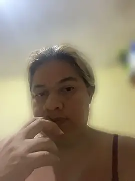 DanielitaWM online show from May 5, 2026, 3:58 am